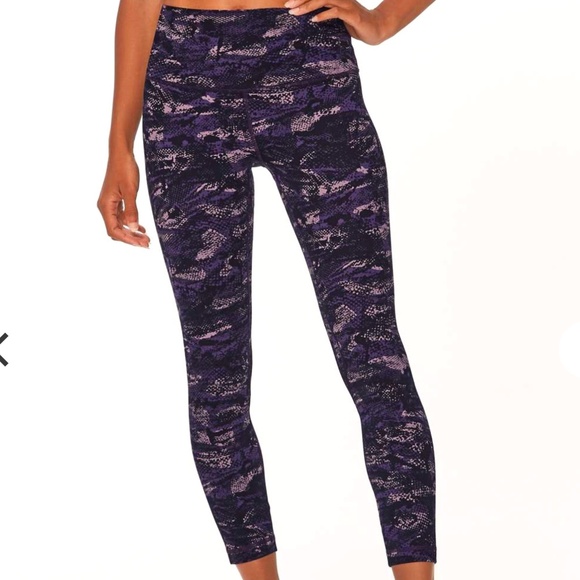 Lululemon Align Pant ll 25” Size 6 Rip Wave Purple Thunder Black 7/8 Legging - Picture 1 of 7